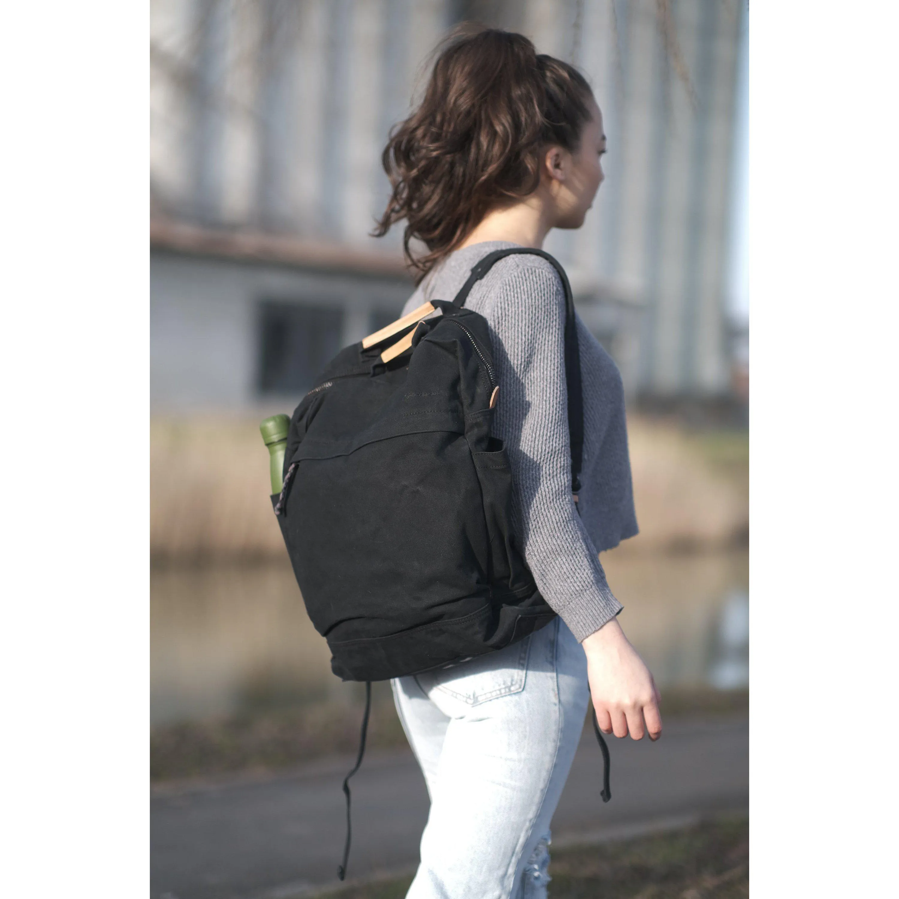 Canvas Zippered Backpack #G2001