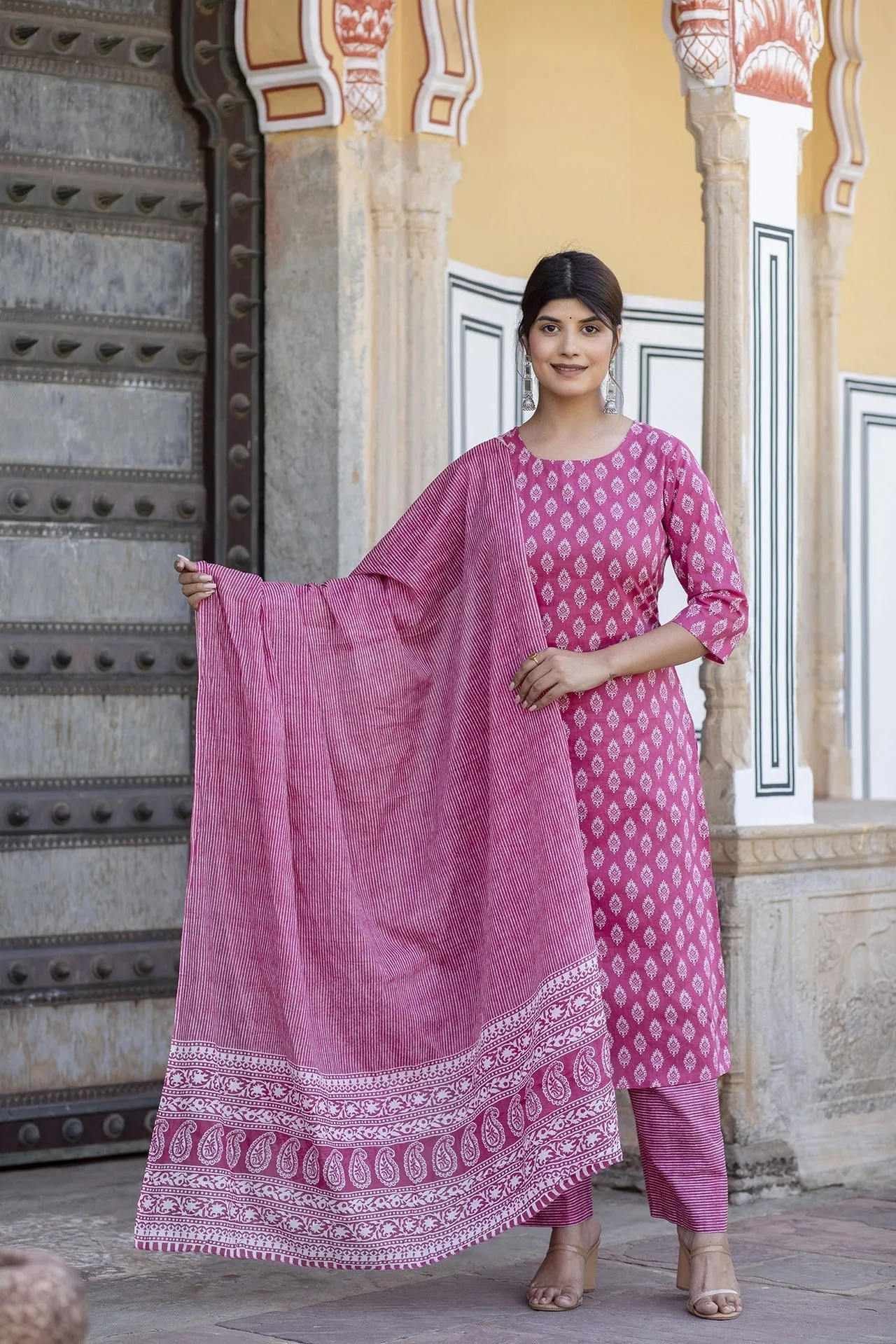 Women Pink Ethnic Printed Straight Kurta With Palazzo And Dupatta