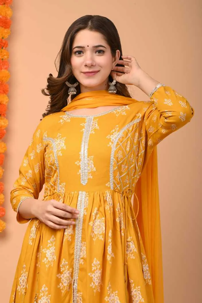 Women Yellow Kurta And Palazzo Set Rayon